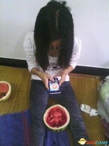 搞笑娱乐吃瓜图片,带你领略欢乐瞬间