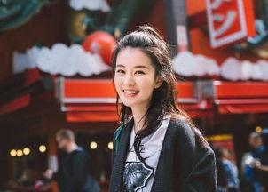 女主娱乐圈低调吃瓜文,女主的隐秘生活揭秘