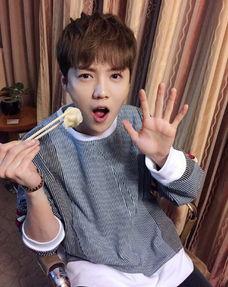 小八娱乐吃瓜的博主